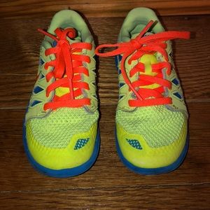 Neon yellow almost new nike toddler size 11 shoes